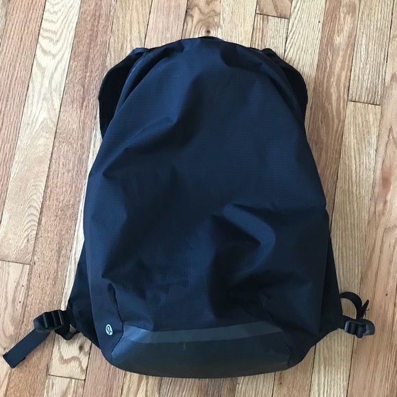 lululemon surge backpack